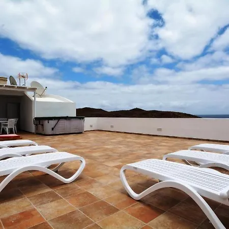 בית נופש Lanzahost Hannah קוסטה טגוויסה